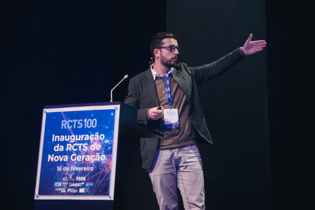 00325 FCCN, Serviços digitais da FCT